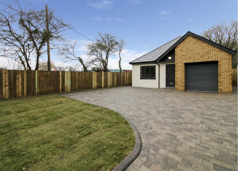 34 Broadway Road — brand new detached bungalow in Kingsteignton